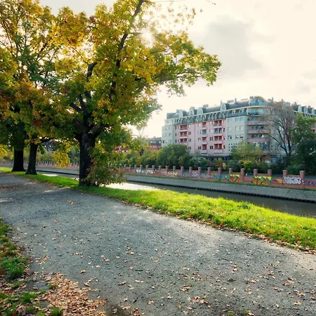 Mosty Warszawskie Comfort Apartament *